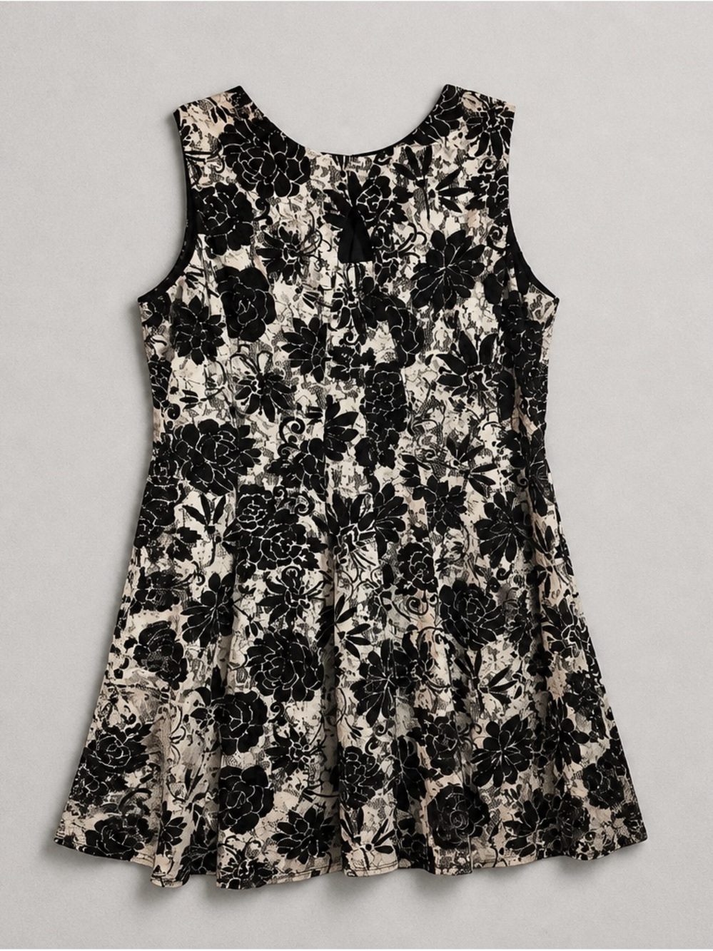 Roz & Ali Black and Cream Floral Fit-and-Flare Dress